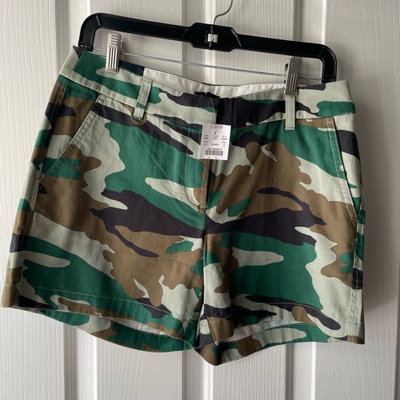 NWT J Crew Camo shorts.  5” inseam. - Picture 2 of 4